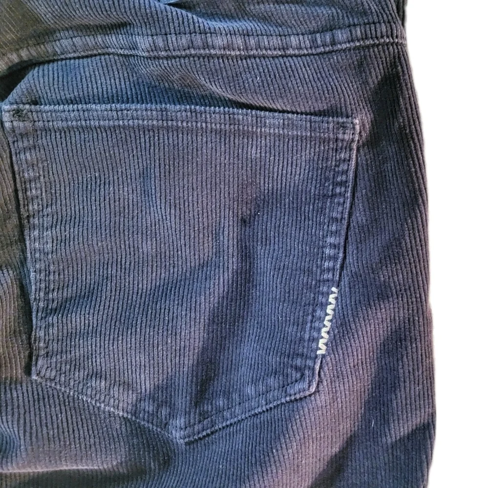 Neuw / Men's Lou Slim Corduroy / Graphite / 36:32